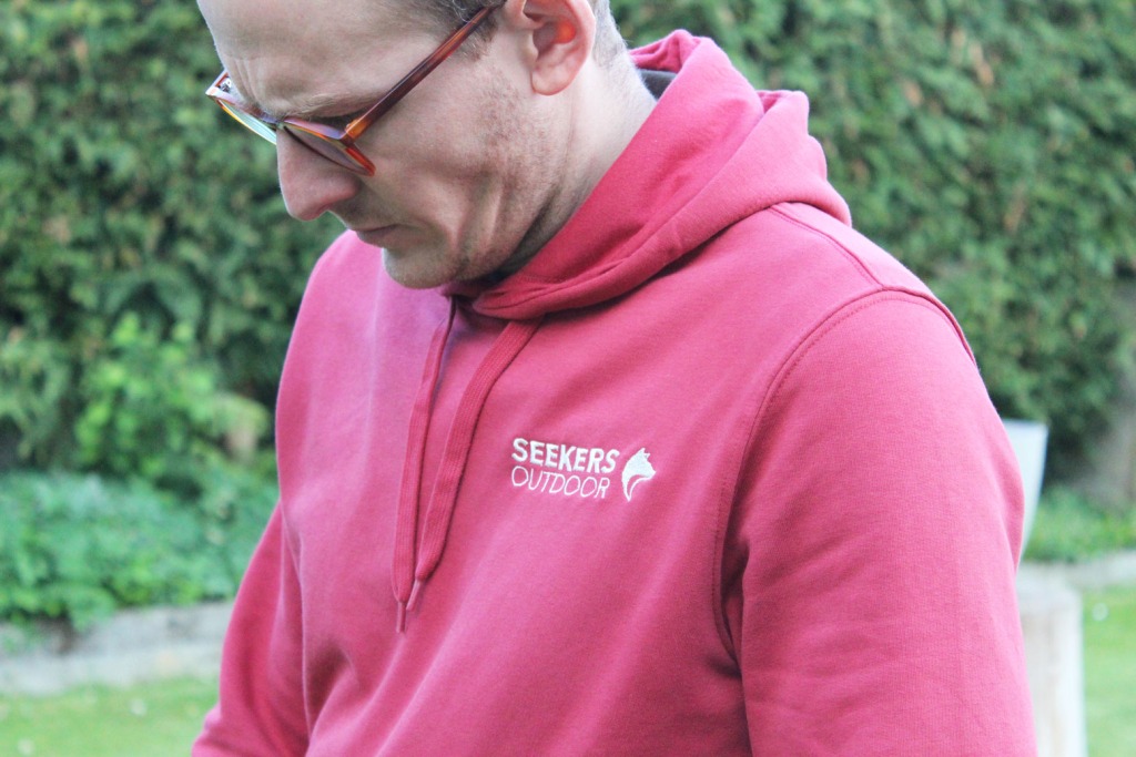 sweat-seekers-rire-chasser-bienmanger-barbe-face
