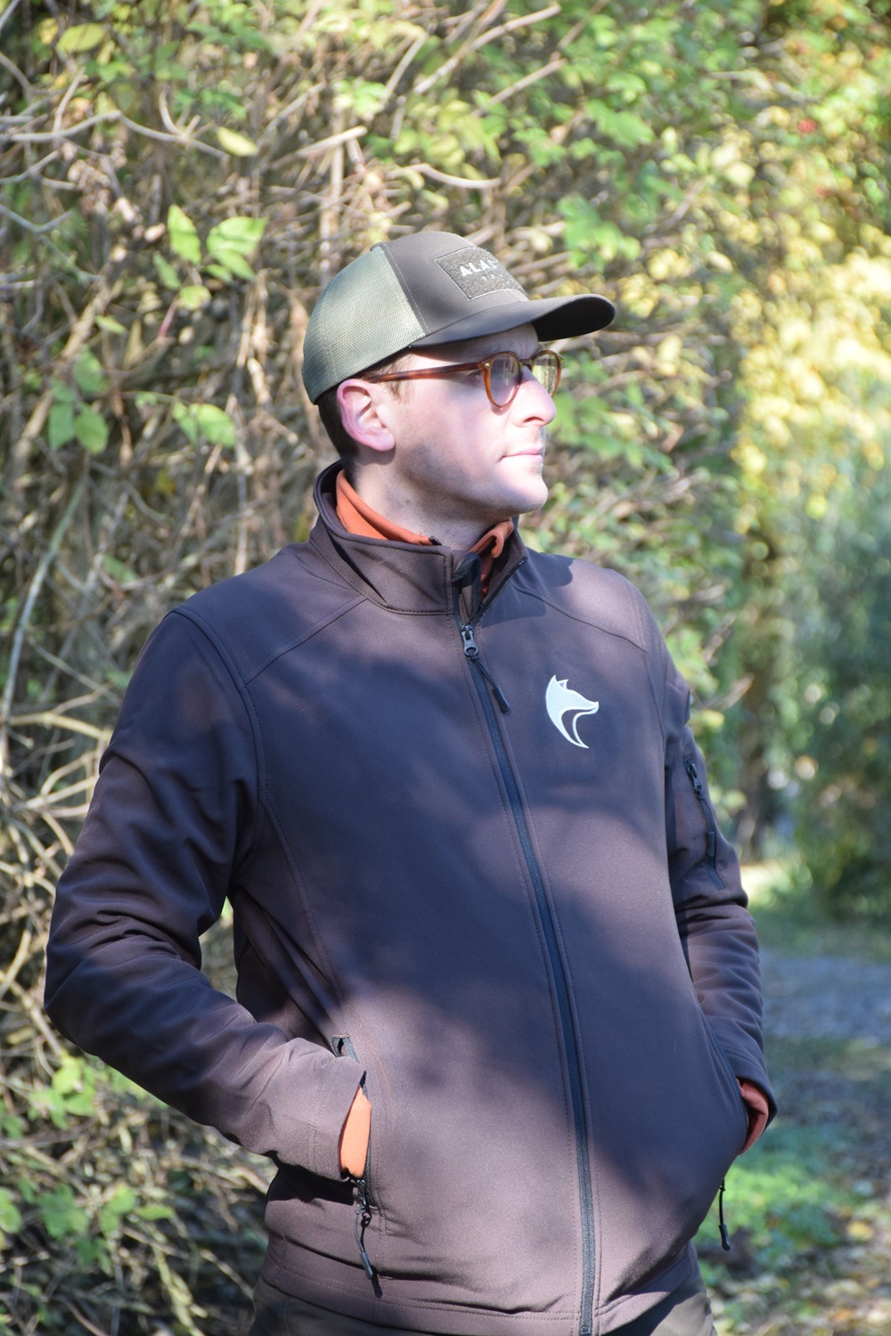 veste-softshell-homme-seekers-marron-face