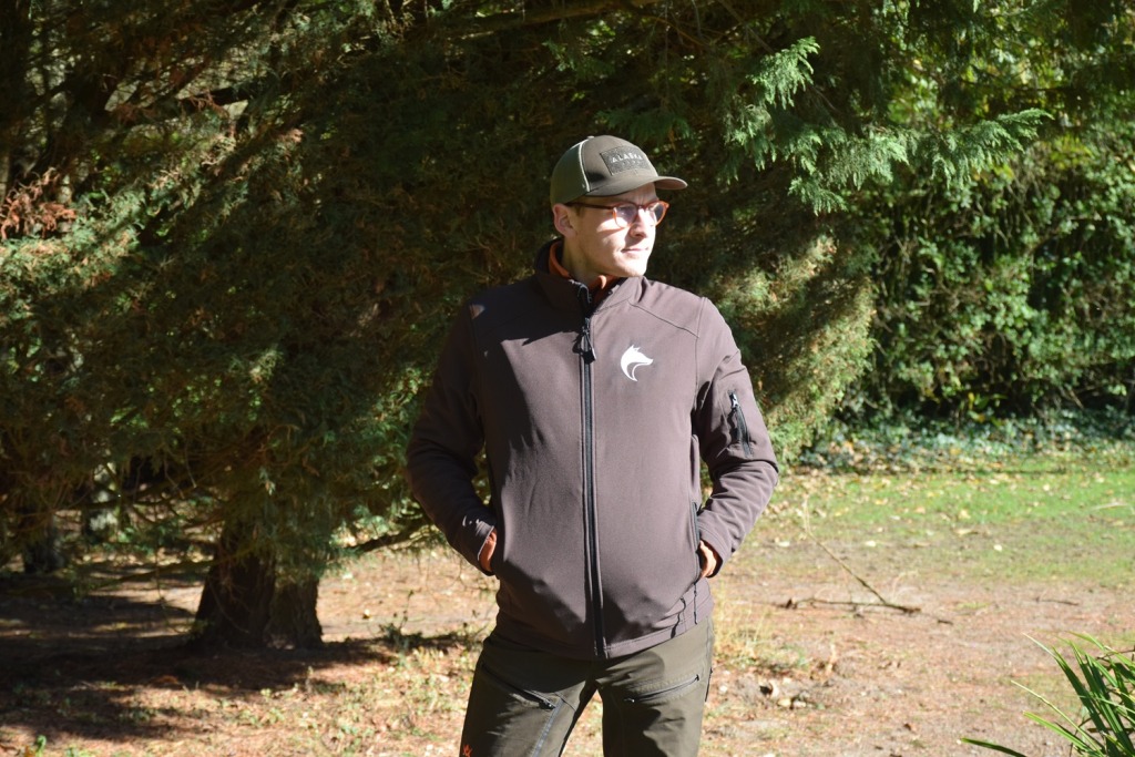 veste-softshell-homme-seekers-marron-face-chasse